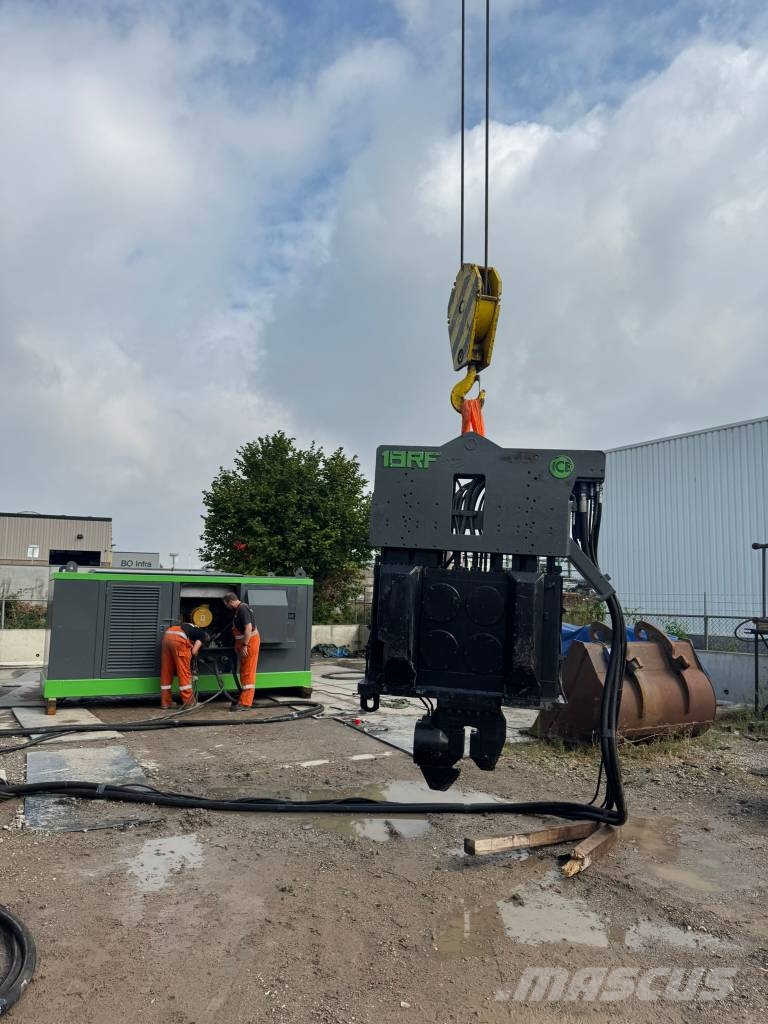  ICE 18RF, Resonance Free vibratory hammer Vibračné baranidlá