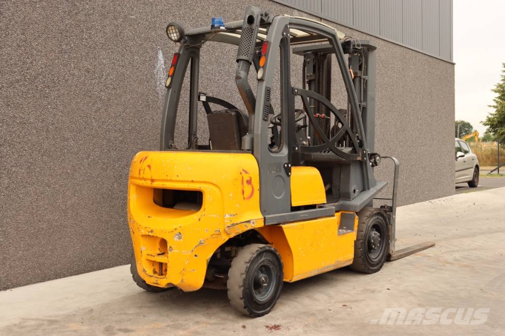 Nissan FD02A25Q Camiones diesel