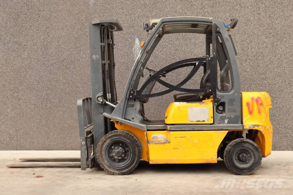 Nissan FD02A25Q Camiones diesel