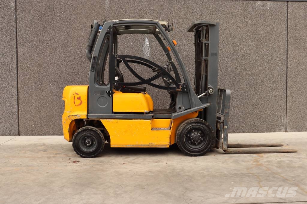 Nissan FD02A25Q Camiones diesel
