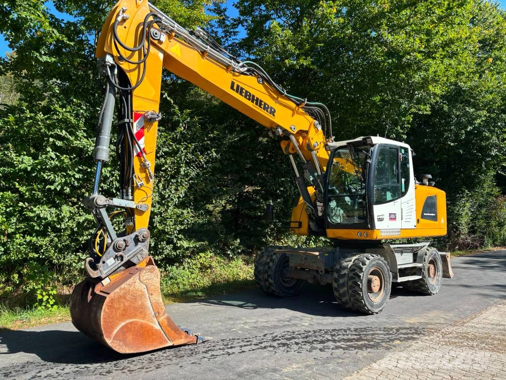 Liebherr A 918 Litronic Колісні екскаватори
