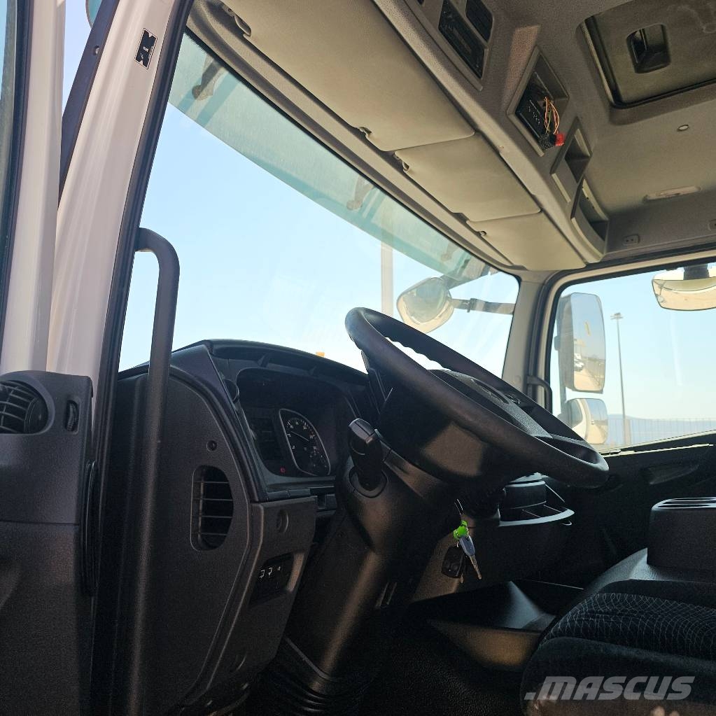 Mercedes-Benz 1224 ATEGO 篷布卡車
