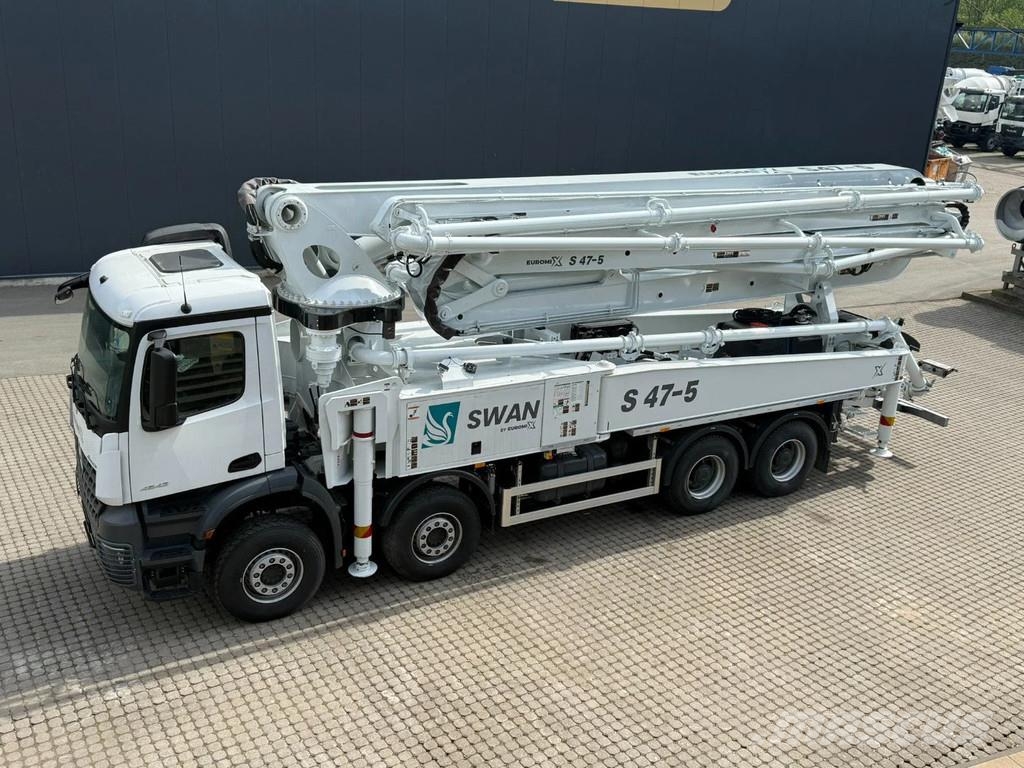Mercedes-Benz Arocs 4142 Mercedes-Benz Arocs 5 4542 8x4 SWAN TSP Camiones hormigonera