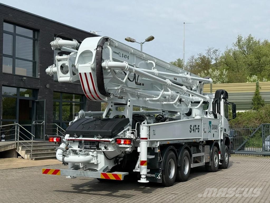 Mercedes-Benz Arocs 4142 Mercedes-Benz Arocs 5 4542 8x4 SWAN TSP Camiones hormigonera
