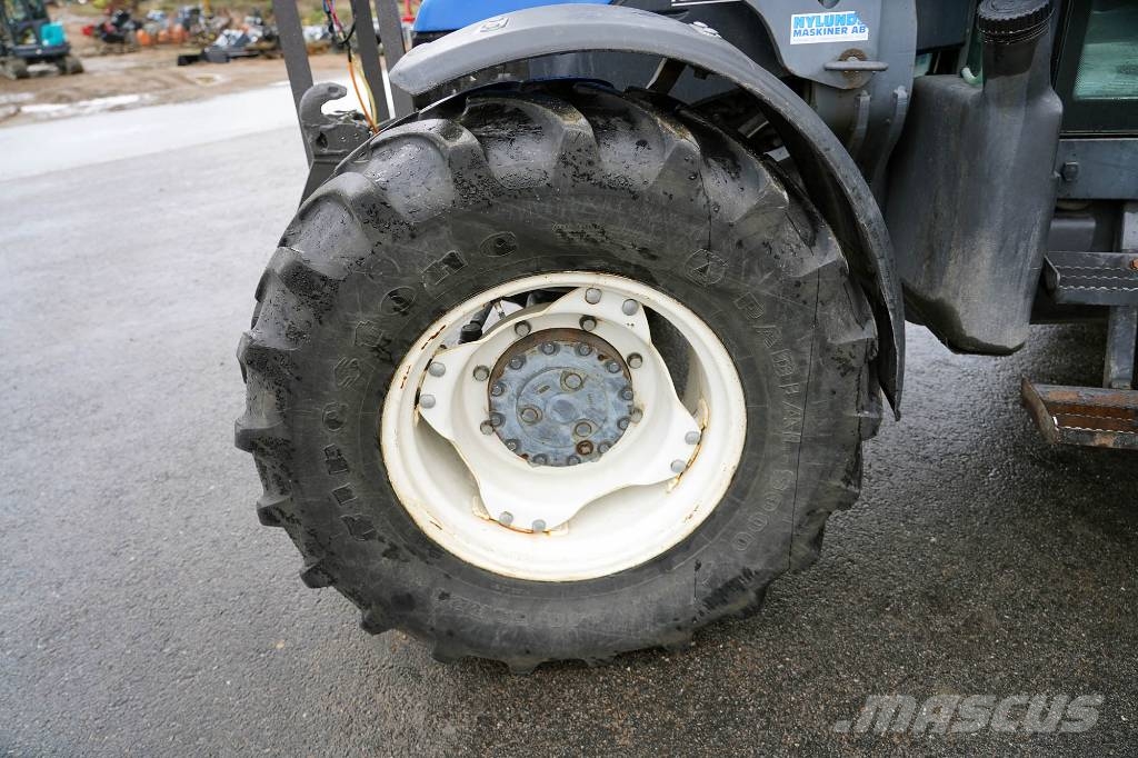NEW HOLLAND TL90 / RBU970 曳引機