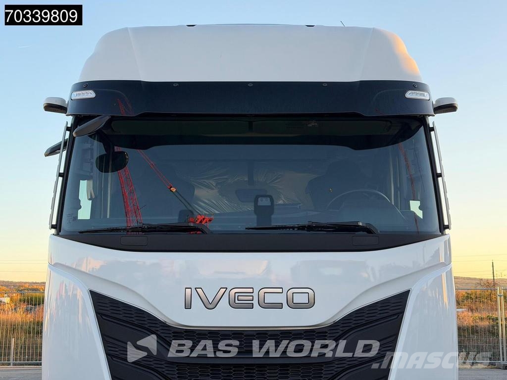 Iveco S-Way 500 4X2 NEW! Retarder 1190L Tanks Standklima Sattelzugmaschinen