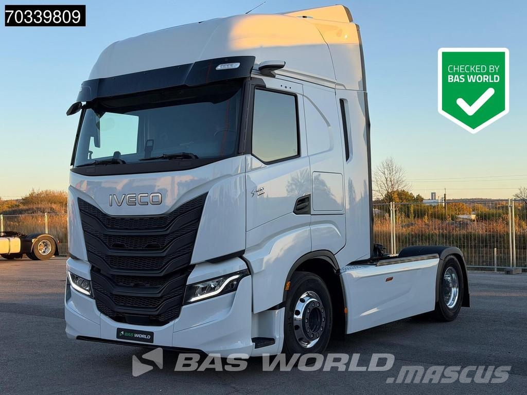 Iveco S-Way 500 4X2 NEW! Retarder 1190L Tanks Standklima Sattelzugmaschinen