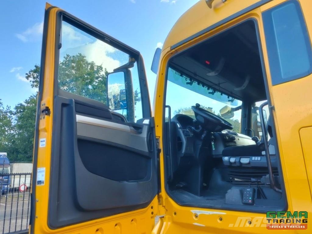MAN TGX 18.480 4x4 XLX Euro6B - Manual Transmission - Sattelzugmaschinen