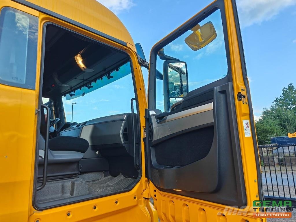 MAN TGX 18.480 4x4 XLX Euro6B - Manual Transmission - Sattelzugmaschinen