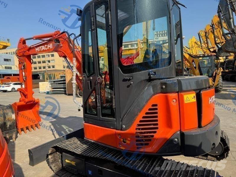 Hitachi ZX 50 소형 굴삭기 7톤 미만
