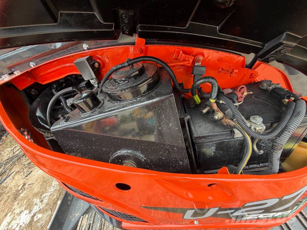 Kubota U 27 小型挖掘机