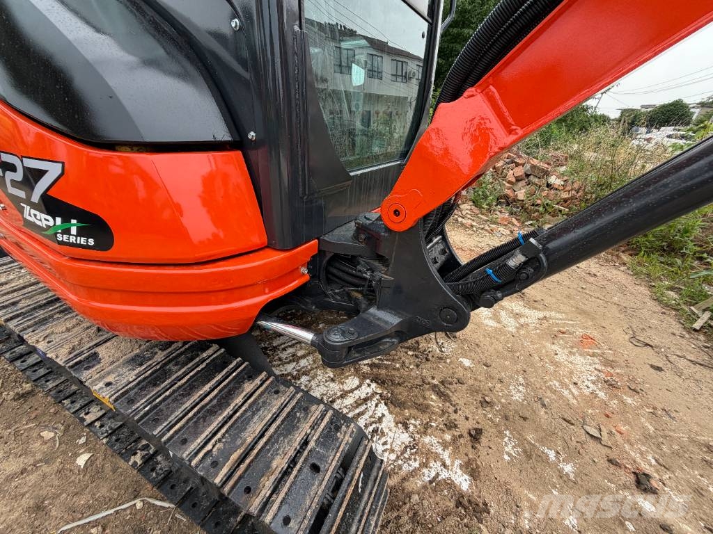 Kubota U 27 小型挖掘机
