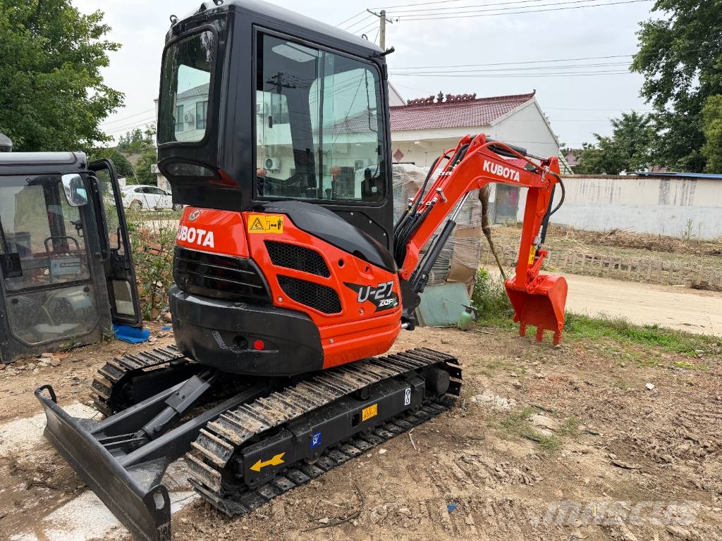 Kubota U 27 小型挖掘机