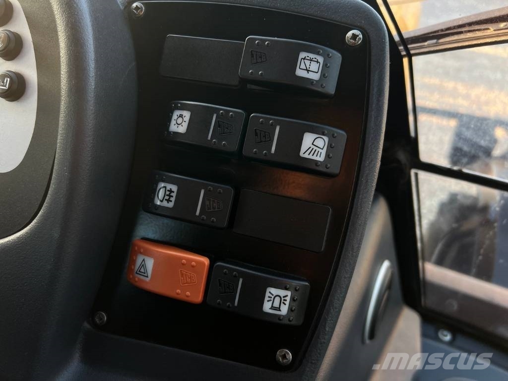 JCB FASTRAC 3230 XTRA Tractores