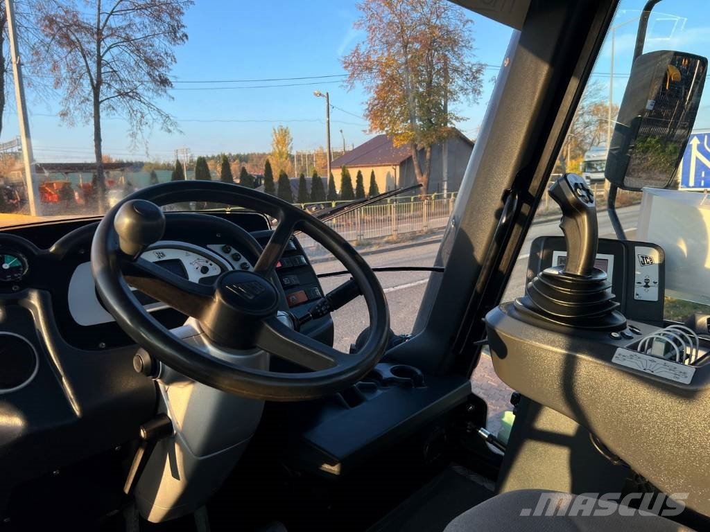 JCB FASTRAC 3230 XTRA Tractores