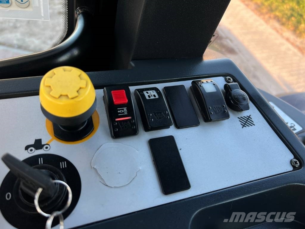 JCB FASTRAC 3230 XTRA Tractores