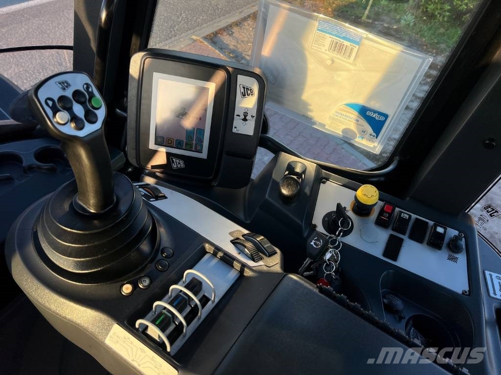 JCB FASTRAC 3230 XTRA Tractores