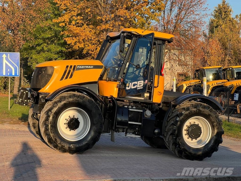 JCB FASTRAC 3230 XTRA Tractores