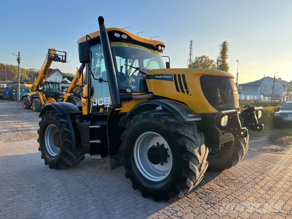 JCB FASTRAC 3230 XTRA Tractores