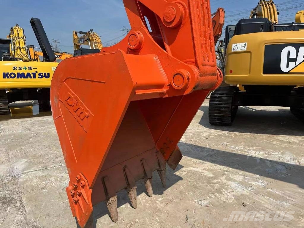 Doosan 300-7 Pásové rýpadlá