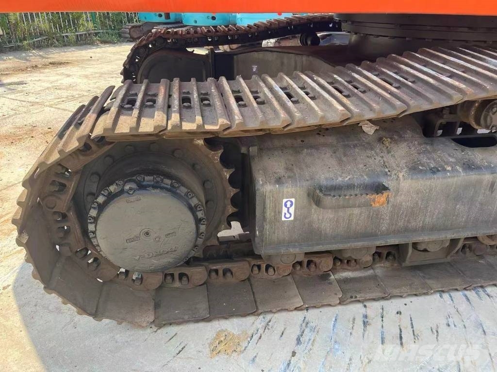 Doosan 300-7 Pásové rýpadlá