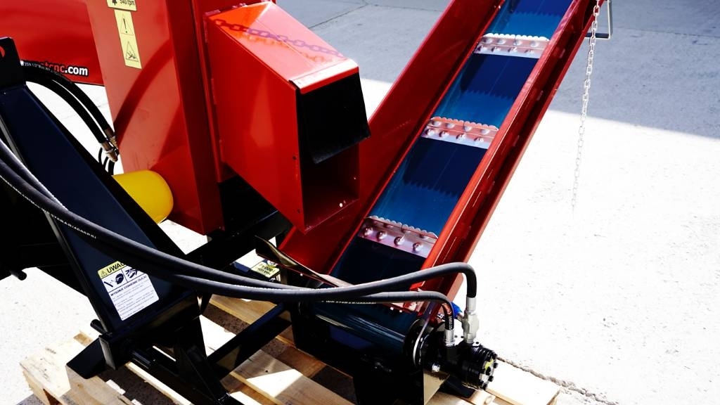 REMET Wood chipper R150+ conveyor belt 3m Haketuskoneet