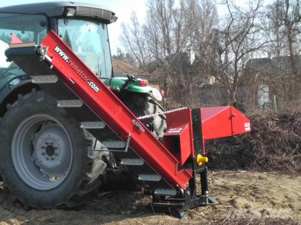 REMET Wood chipper R150+ conveyor belt 3m Haketuskoneet