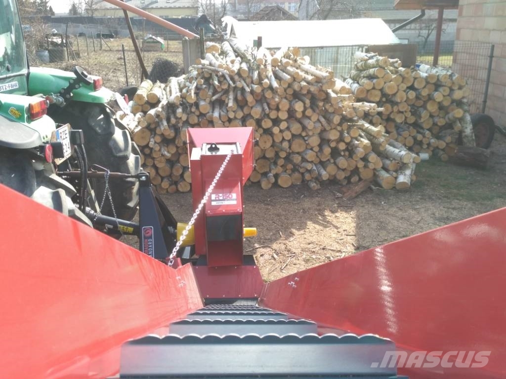 REMET Wood chipper R150+ conveyor belt 3m Haketuskoneet