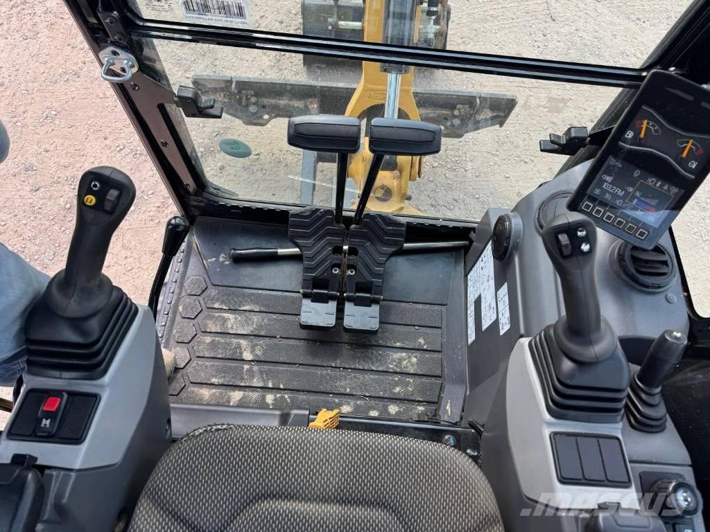 CAT 301.6 小型挖土機/掘鑿機<7t(小型挖掘機)