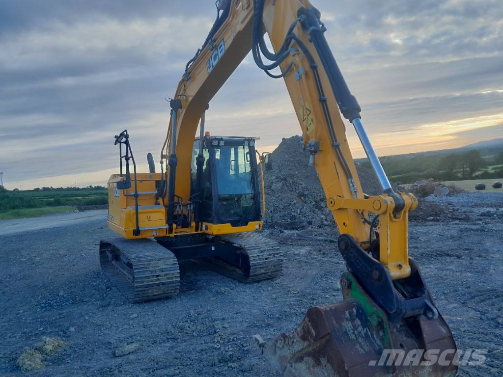 JCB 131 X حفارات زحافة