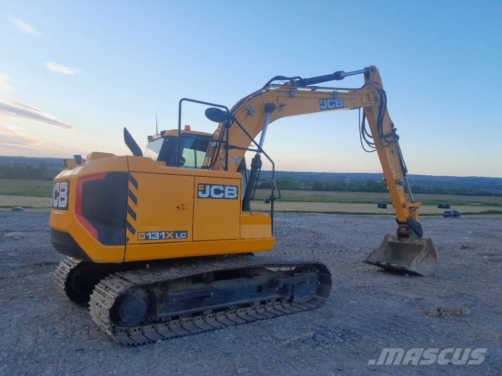 JCB 131 X حفارات زحافة