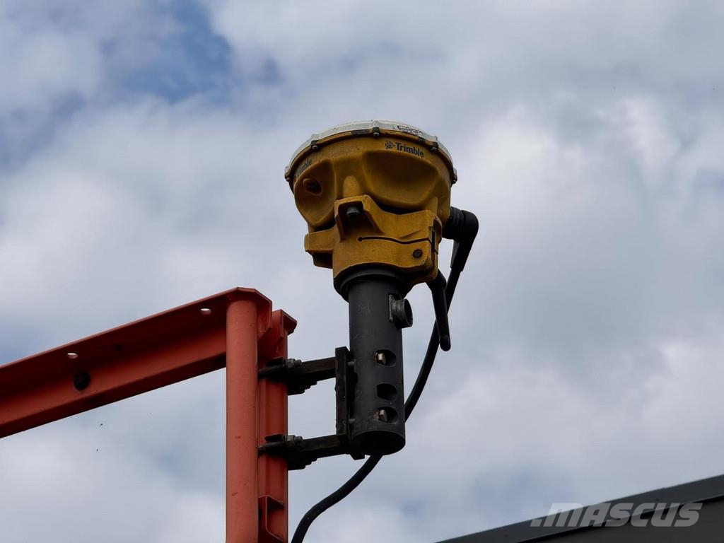 Volvo EC300EL 履带挖掘机