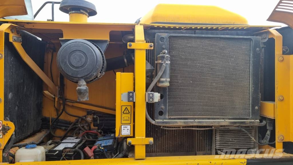 JCB JS 220 LC Long 16,5m Rupsgraafmachines