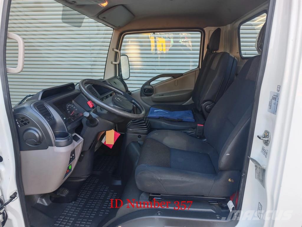 Nissan Cabstar 35.13 NT400 Multitel MX 250 Avtokošare