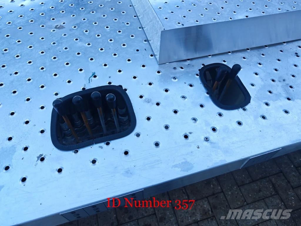 Nissan Cabstar 35.13 NT400 Multitel MX 250 Avtokošare
