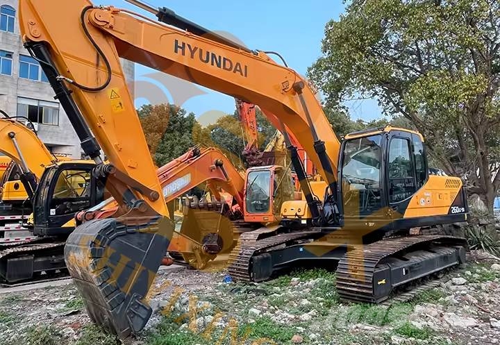 Hyundai R 260-9 S Kāpurķēžu ekskavatori