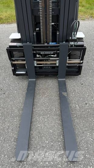 Bobcat B35NS Li-ion sähkötrukki Električni viličari