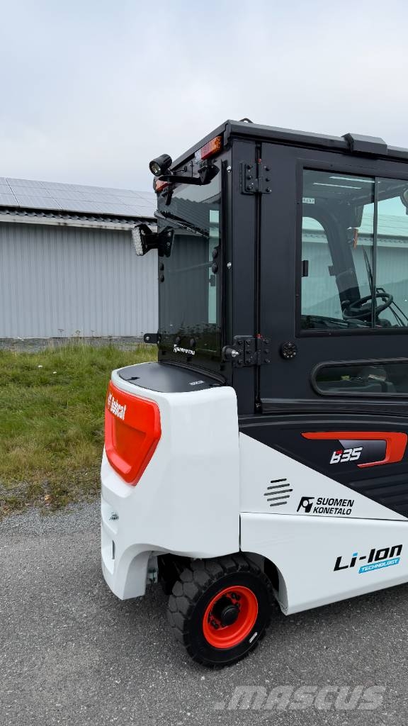 Bobcat B35NS Li-ion sähkötrukki Električni viličari