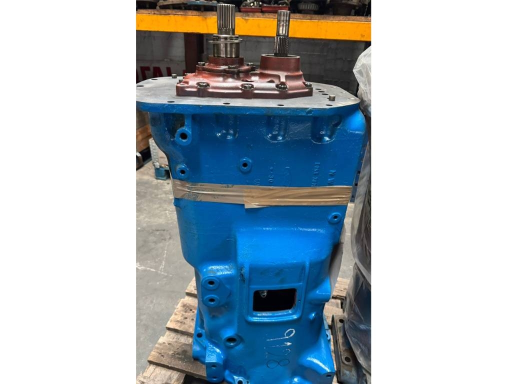Ford 7810 Transmission