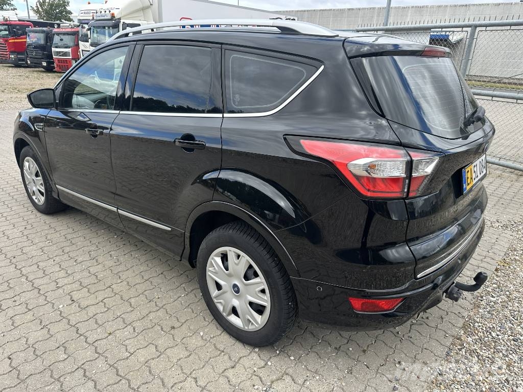 Ford Kuga 2,0 TDCi 180 Vignale aut. AWD Van 5d Voiture