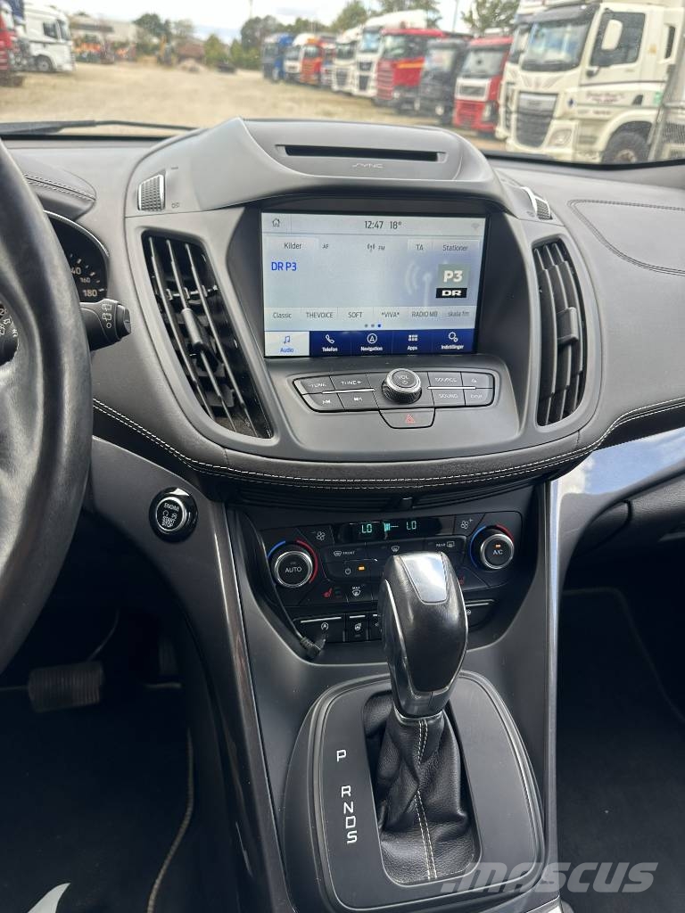 Ford Kuga 2,0 TDCi 180 Vignale aut. AWD Van 5d Voiture