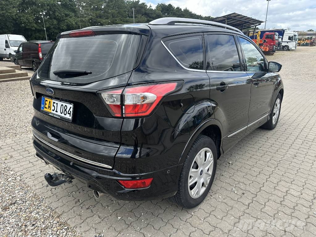 Ford Kuga 2,0 TDCi 180 Vignale aut. AWD Van 5d Voiture