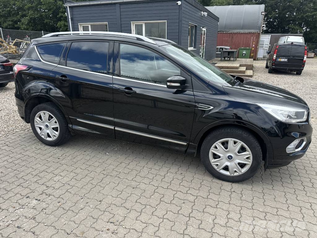 Ford Kuga 2,0 TDCi 180 Vignale aut. AWD Van 5d Voiture
