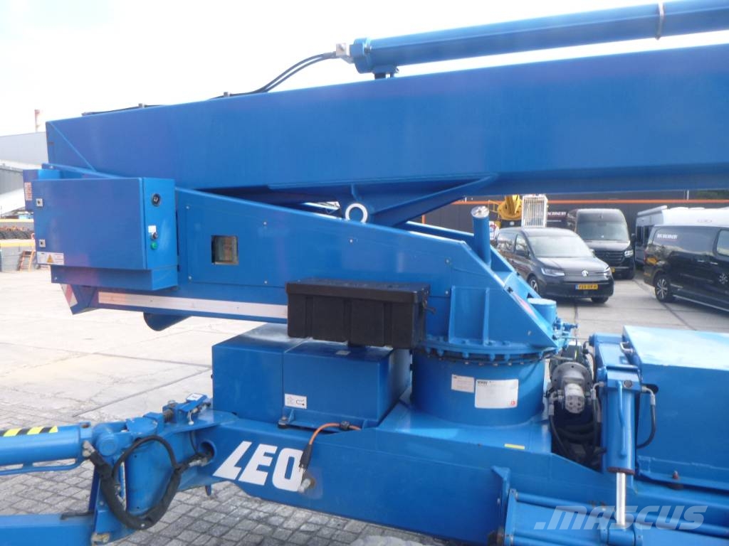 Teupen LEO 36T Teleskopske podizne platforme