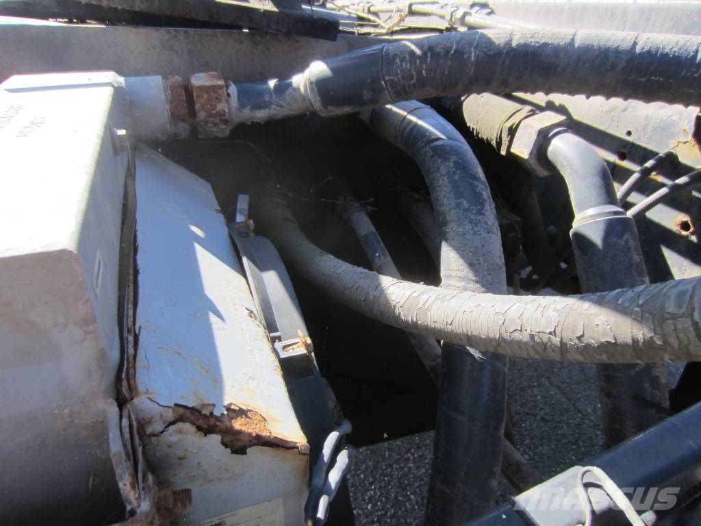 Scania P 114 LB Camiones con chasís y cabina