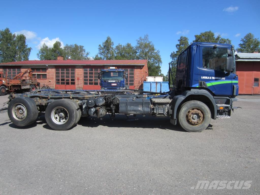 Scania P 114 LB Camiones con chasís y cabina