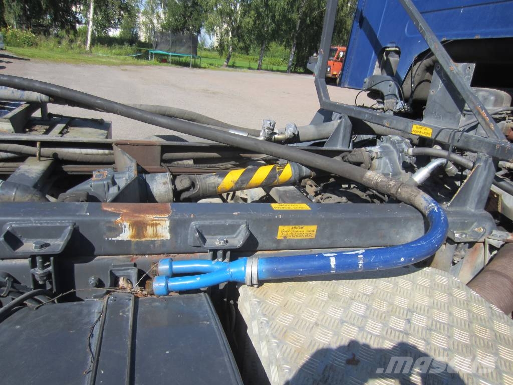 Scania P 114 LB Camiones con chasís y cabina