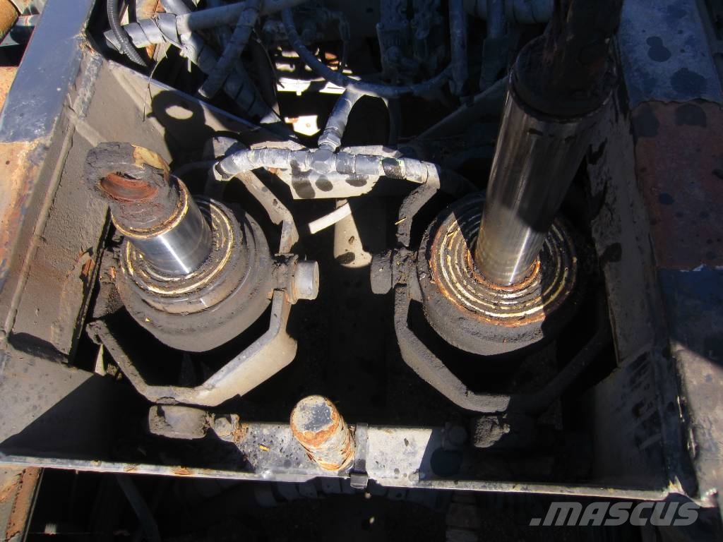 Scania P 114 LB Camiones con chasís y cabina