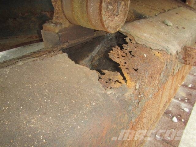 Komatsu PC120-8 履带挖掘机