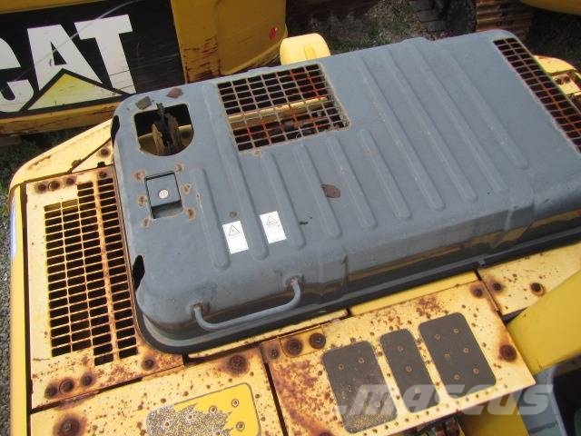 Komatsu PC120-8 履带挖掘机